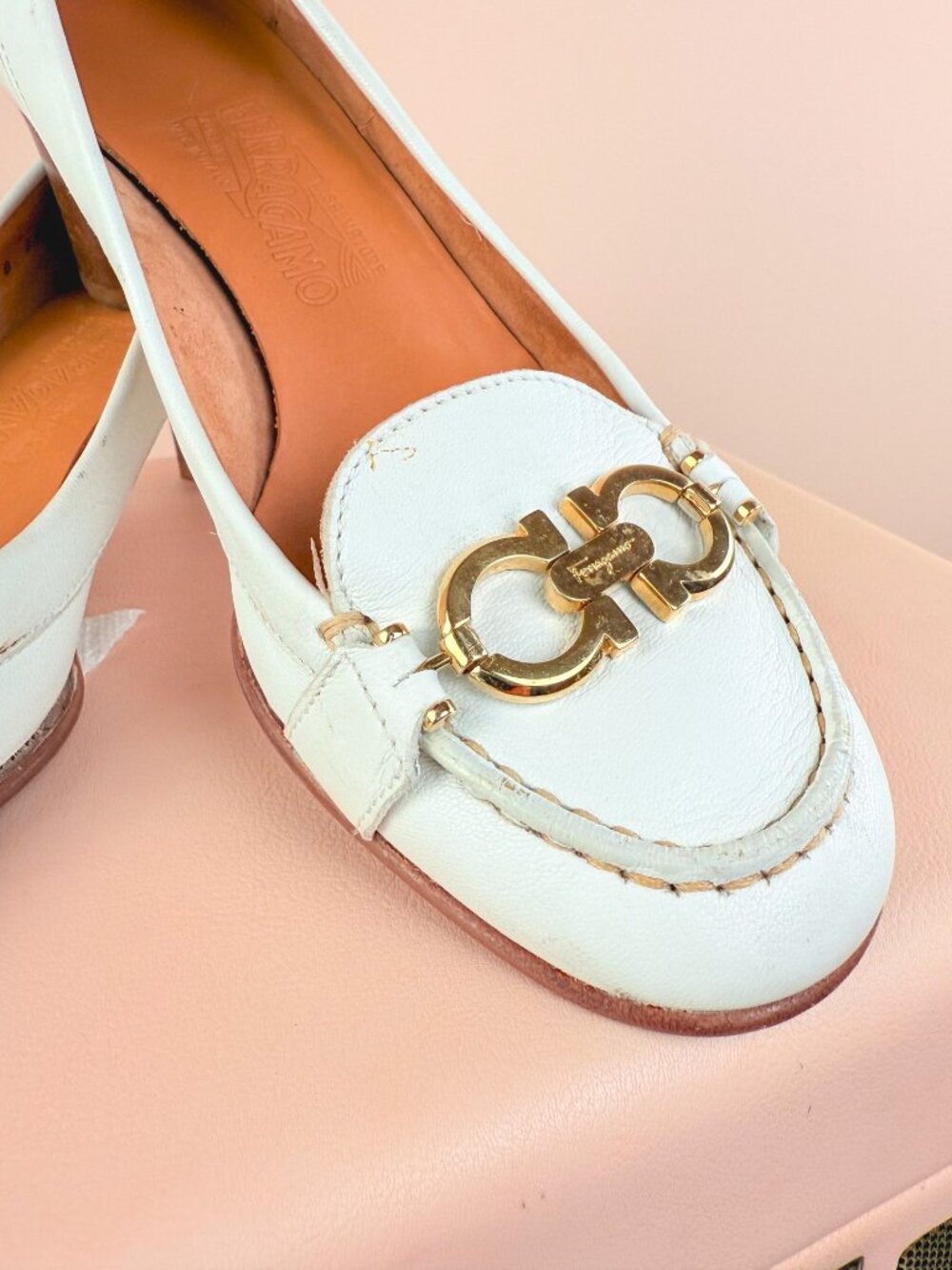 Vintage Salvatore Ferragamo Milano Loafer Heels Size 8N - Picture 4 of 8
